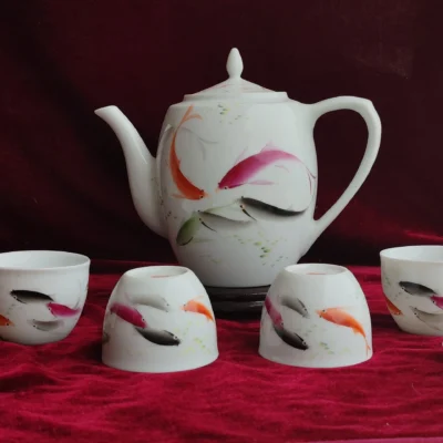 Hand-Painted Zen Koi Tea Set – Nature’s Poetry in Porcelain