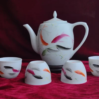 Hand-Painted Zen Koi Tea Set – Nature’s Poetry in Porcelain