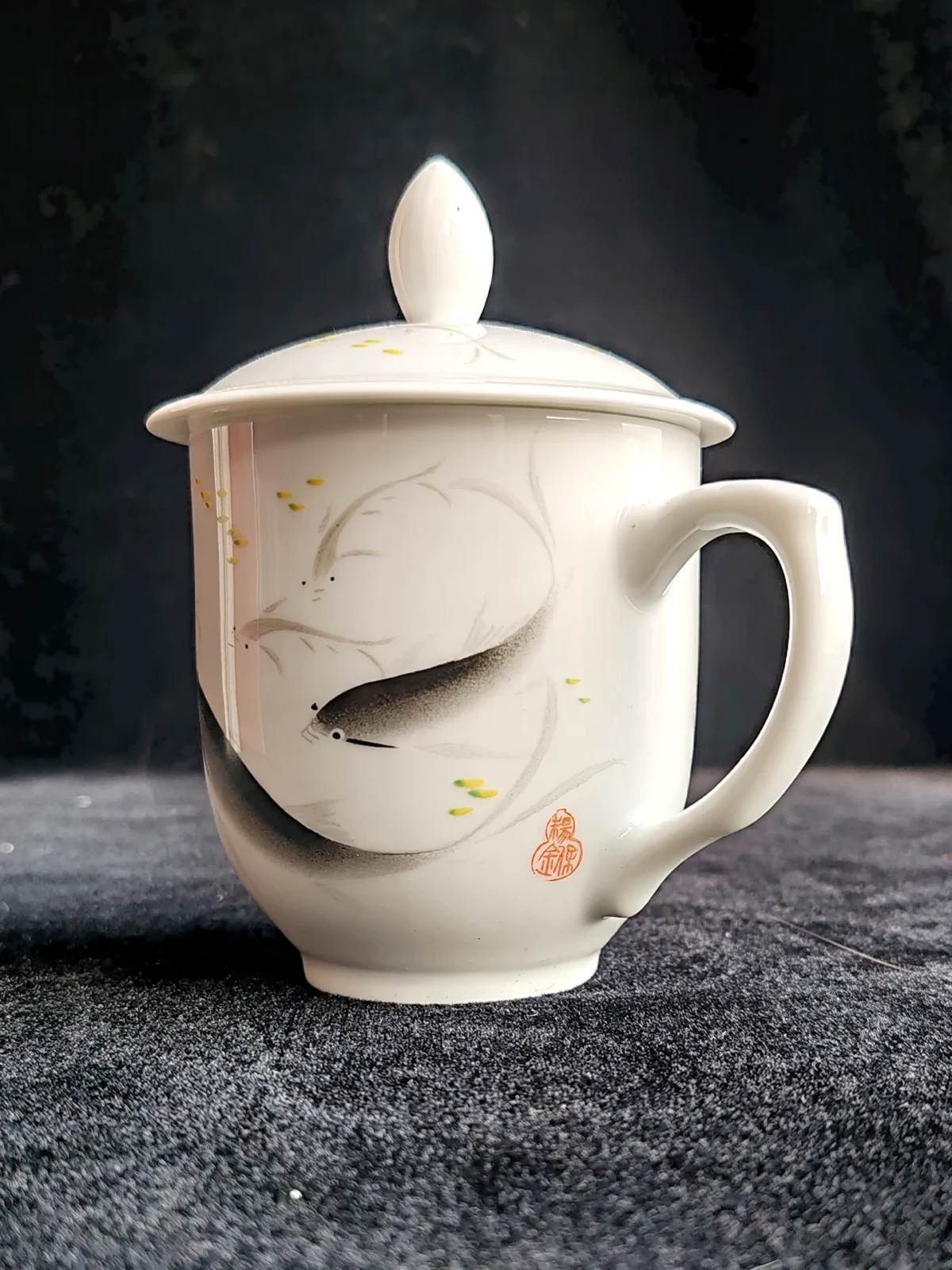 Jingdezhen Hand-Painted Koi Fish Teacup