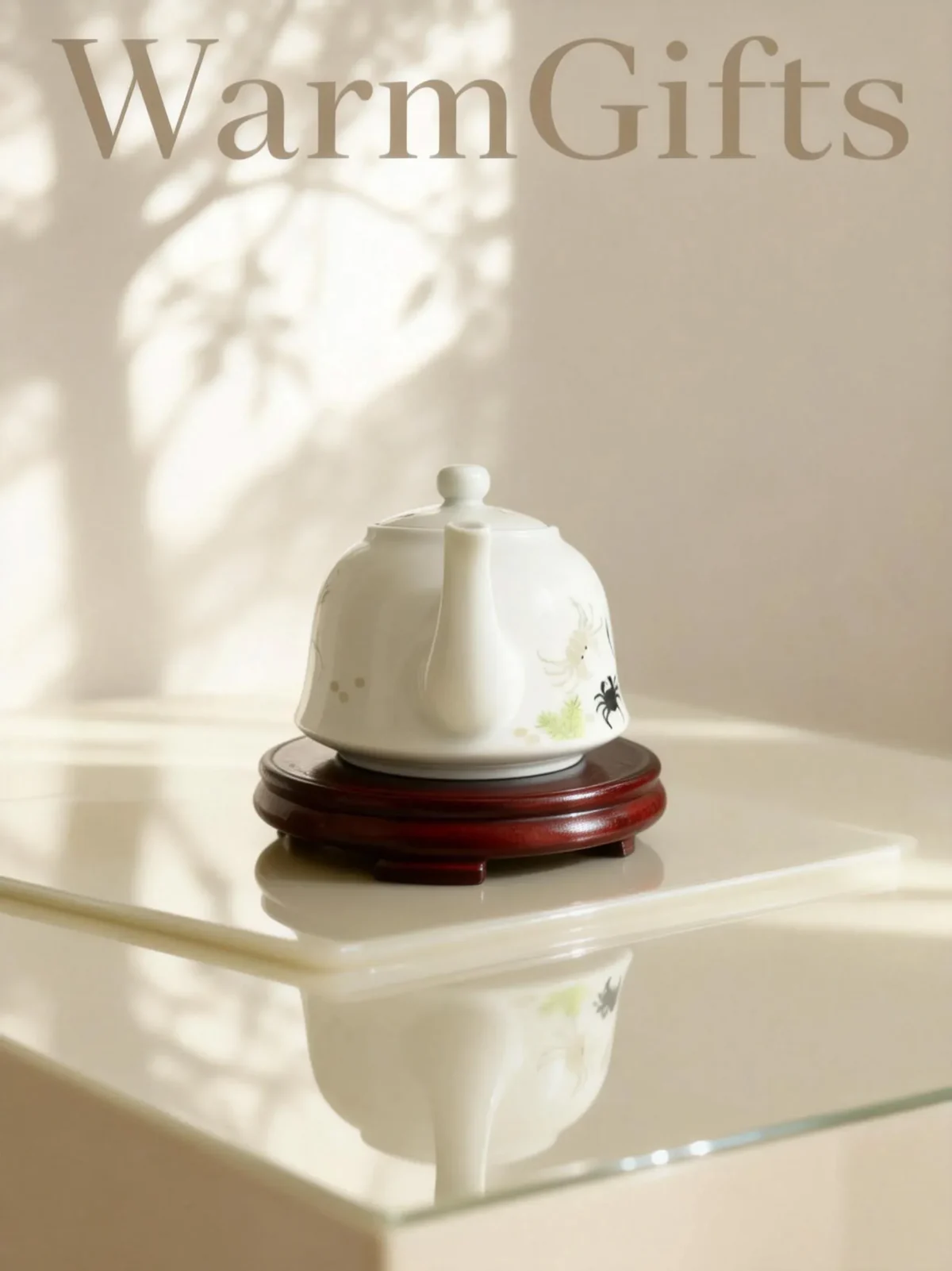 Chahu02 Playful River Shrimp & Crab White Glaze Teapot