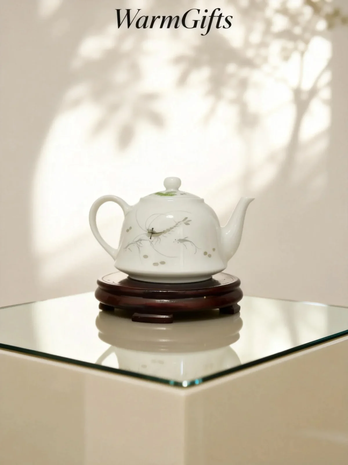Chahu03 Playful River Shrimp & Crab White Glaze Teapot