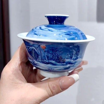 Hand-painted blue and white teabowl snowscape hometown with lidded design
