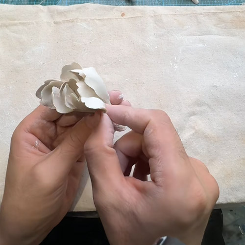 Flowers In Ceramic 6 Hand-Painted Cloud Dragon Porcelain Plate