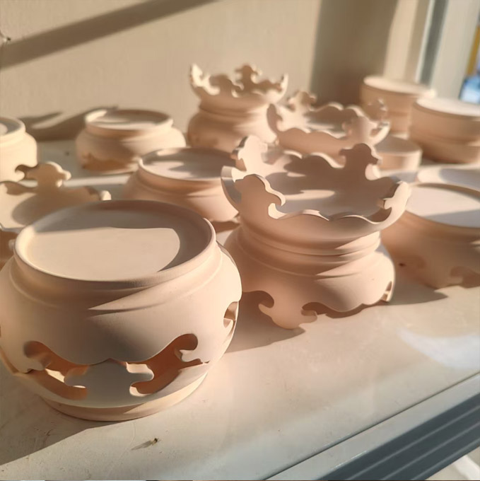 Hand-Painted Cloud Dragon Porcelain Plate