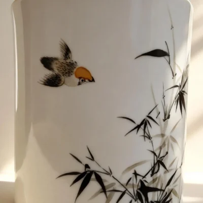 Irregular Golden Bell Porcelain Bamboo Signalling Peace