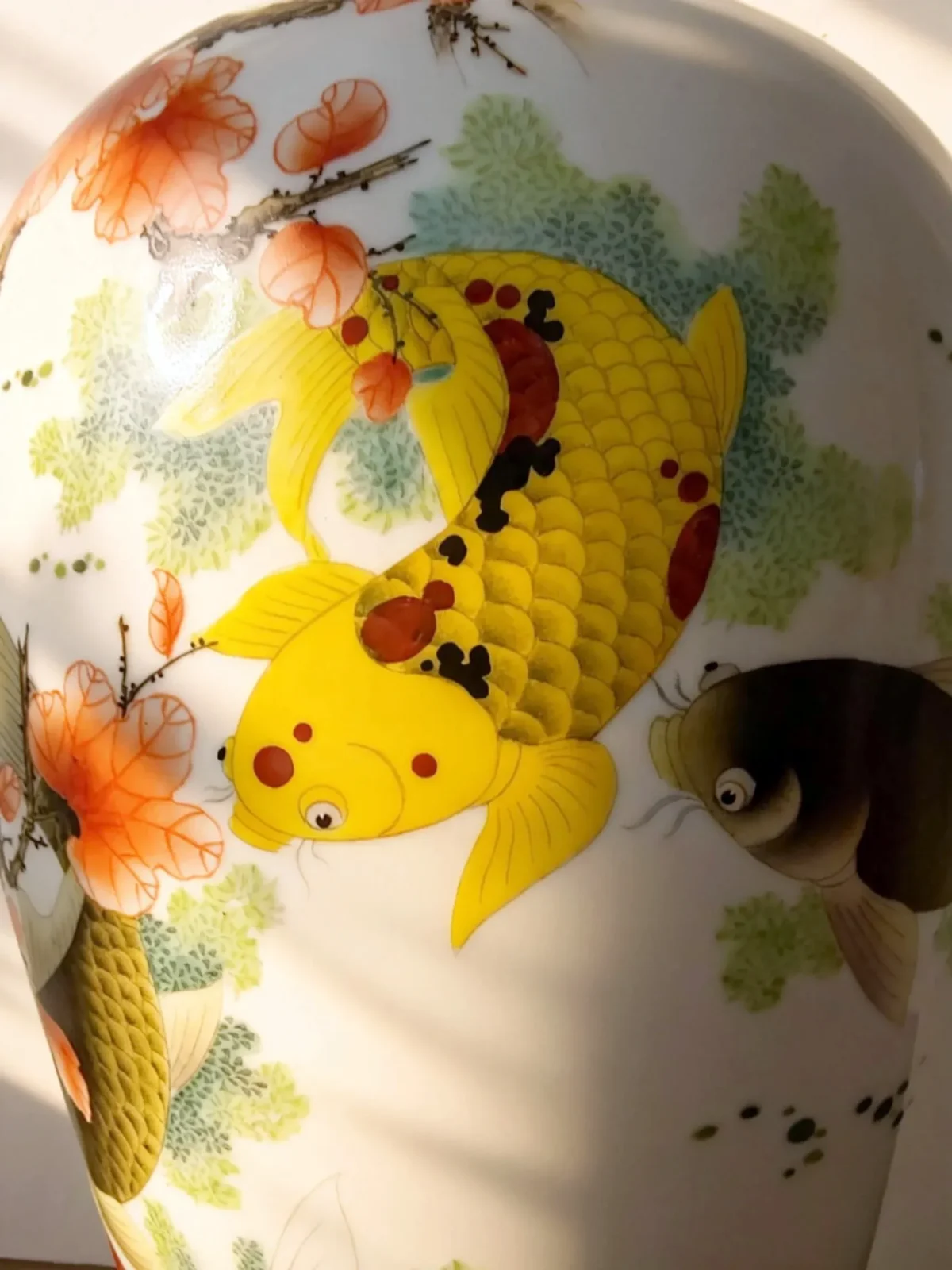 Prunus Vase Maple Leaf Koi