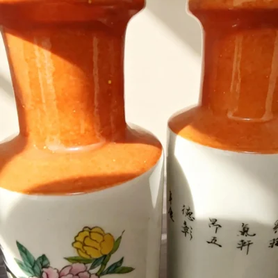 Five-Colored Rooster Crowing Porcelain Bottle