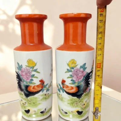 Five-Colored Rooster Crowing Porcelain Bottle