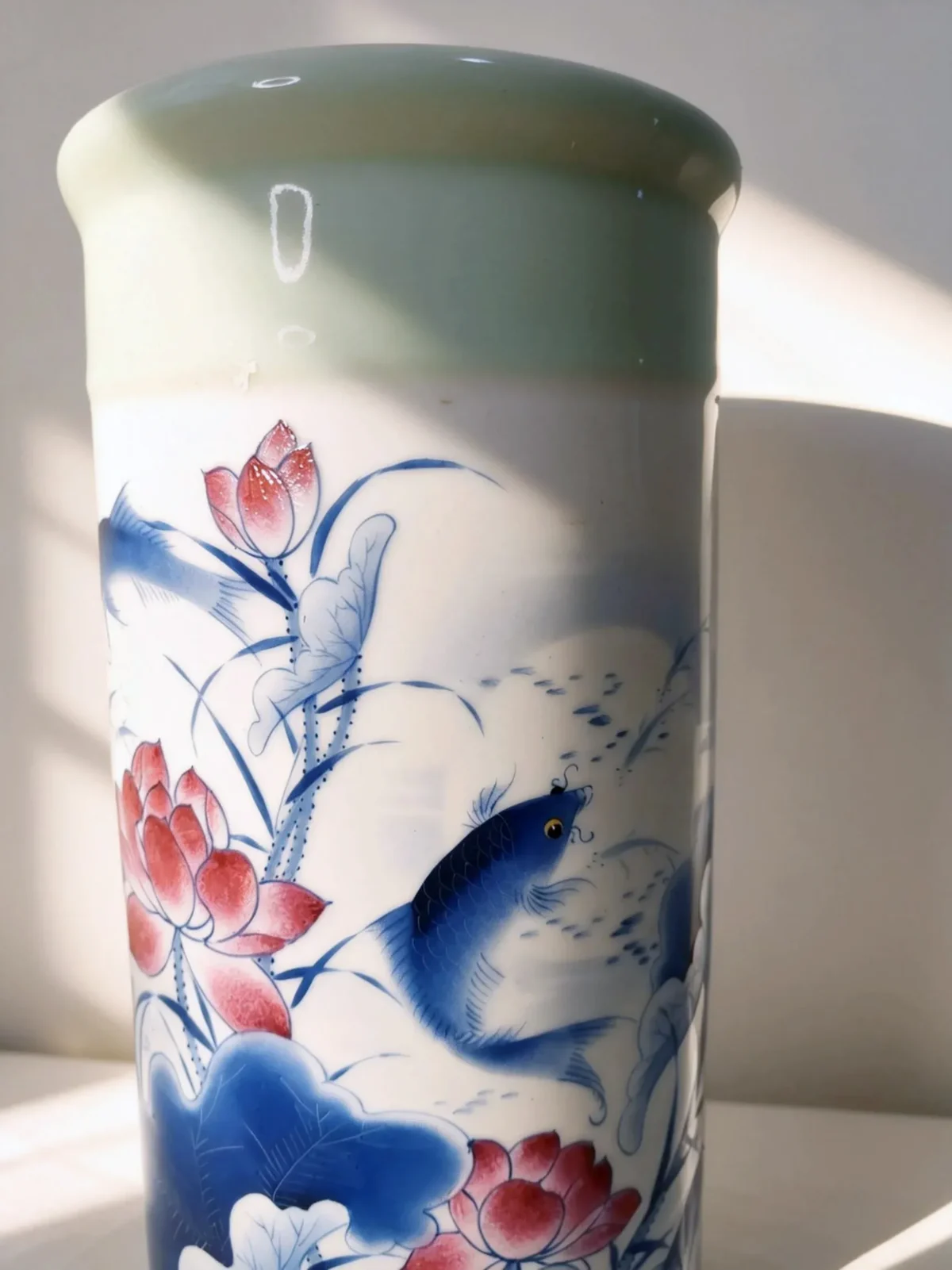 Blue Lotus Pond Arrow Vase