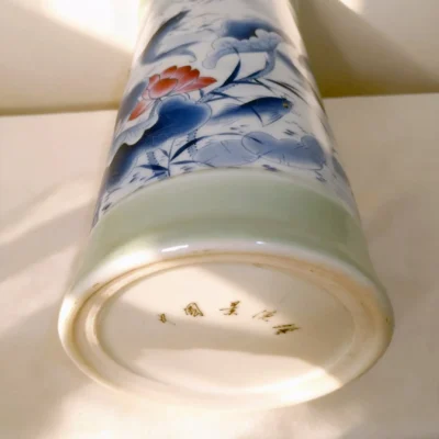 Blue Lotus Pond Arrow Vase