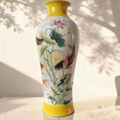 Guanyin Bottle Lotus Pond