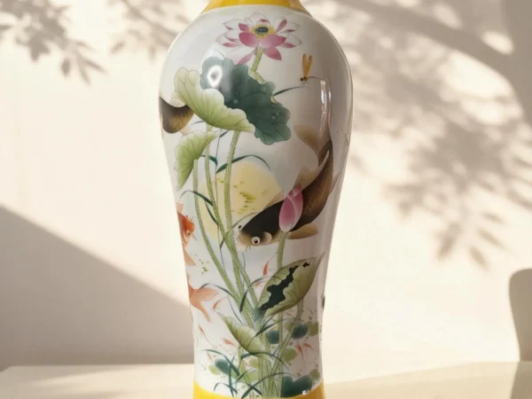 Guanyin Bottle Lotus Pond