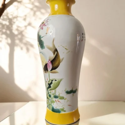 Guanyin Bottle Lotus Pond