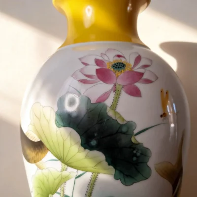 Guanyin Bottle Lotus Pond