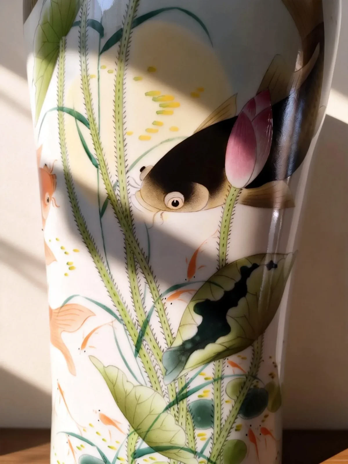 Guanyin Bottle Lotus Pond