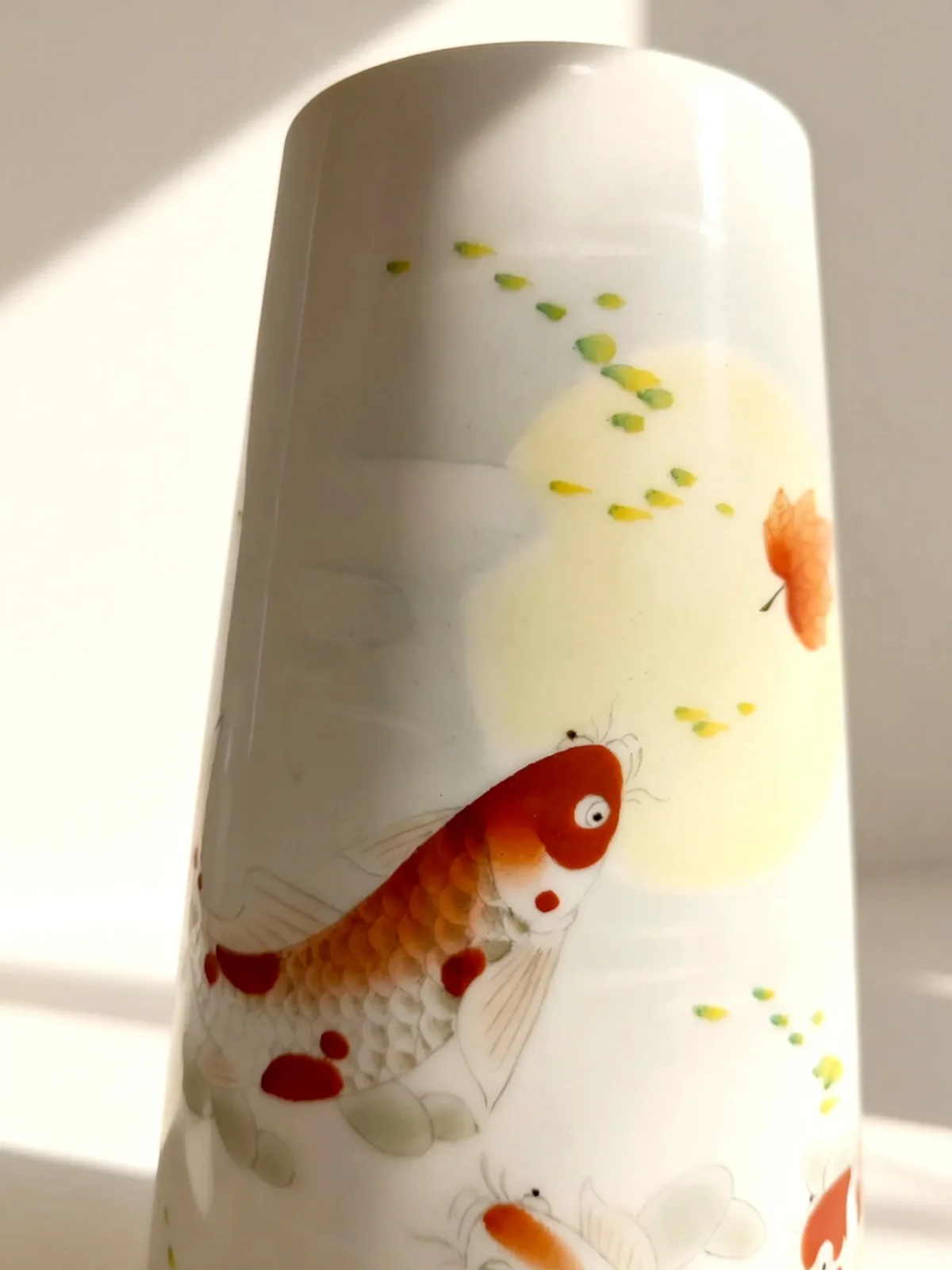 Irregular Golden Bell Porcelain Goldfish