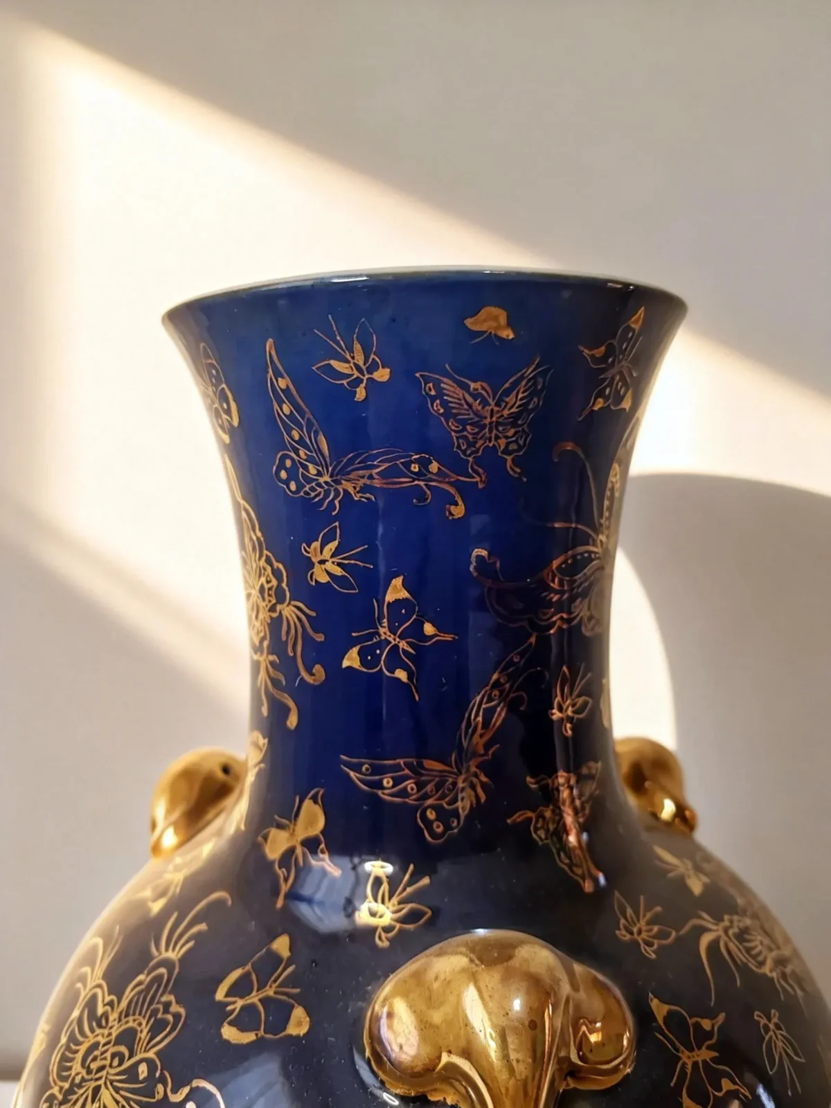 Antique Underglaze Blue-Ground Hundred Butterflies Gold-Traced Triple-Handled Lantern Bottle