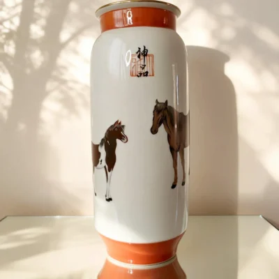 Noble Horse Julintang Arrow Vase