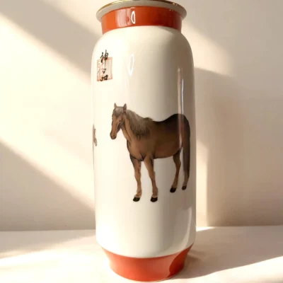 Noble Horse Julintang Arrow Vase
