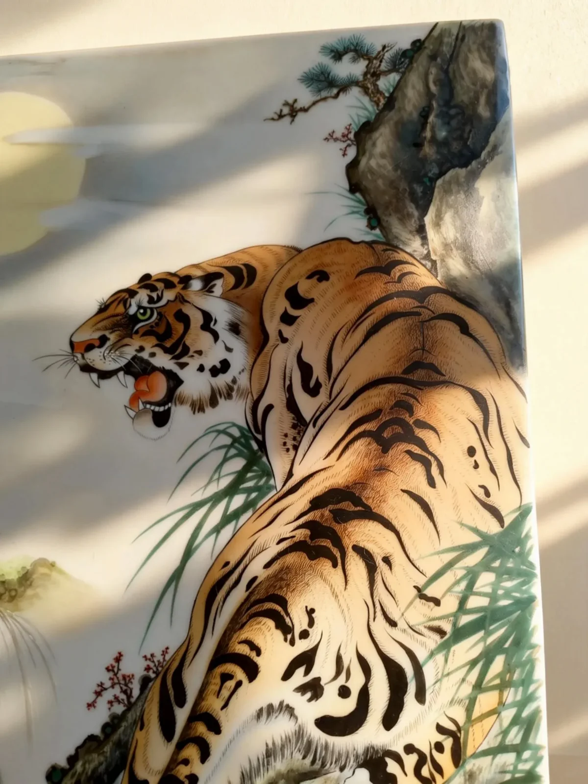 Laohu06 Bright Moon and Majestic Wind