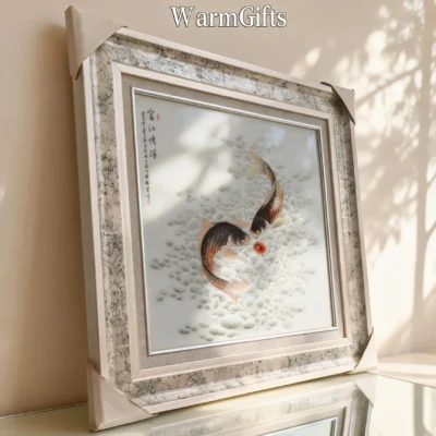 Liyu02 Twin Fish Sporting in Water