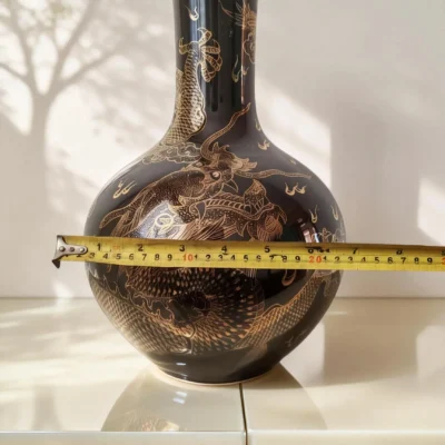 Straight-Neck Celestial Sphere Black Glaze Gold-Traced Dragon