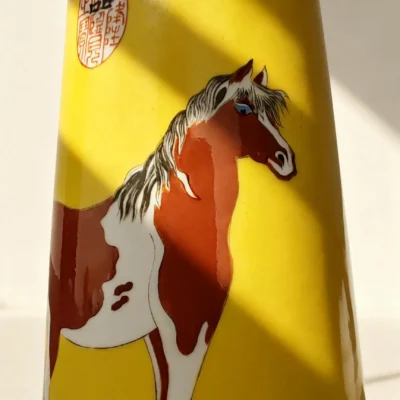 Irregular Golden Bell Porcelain Red Steed