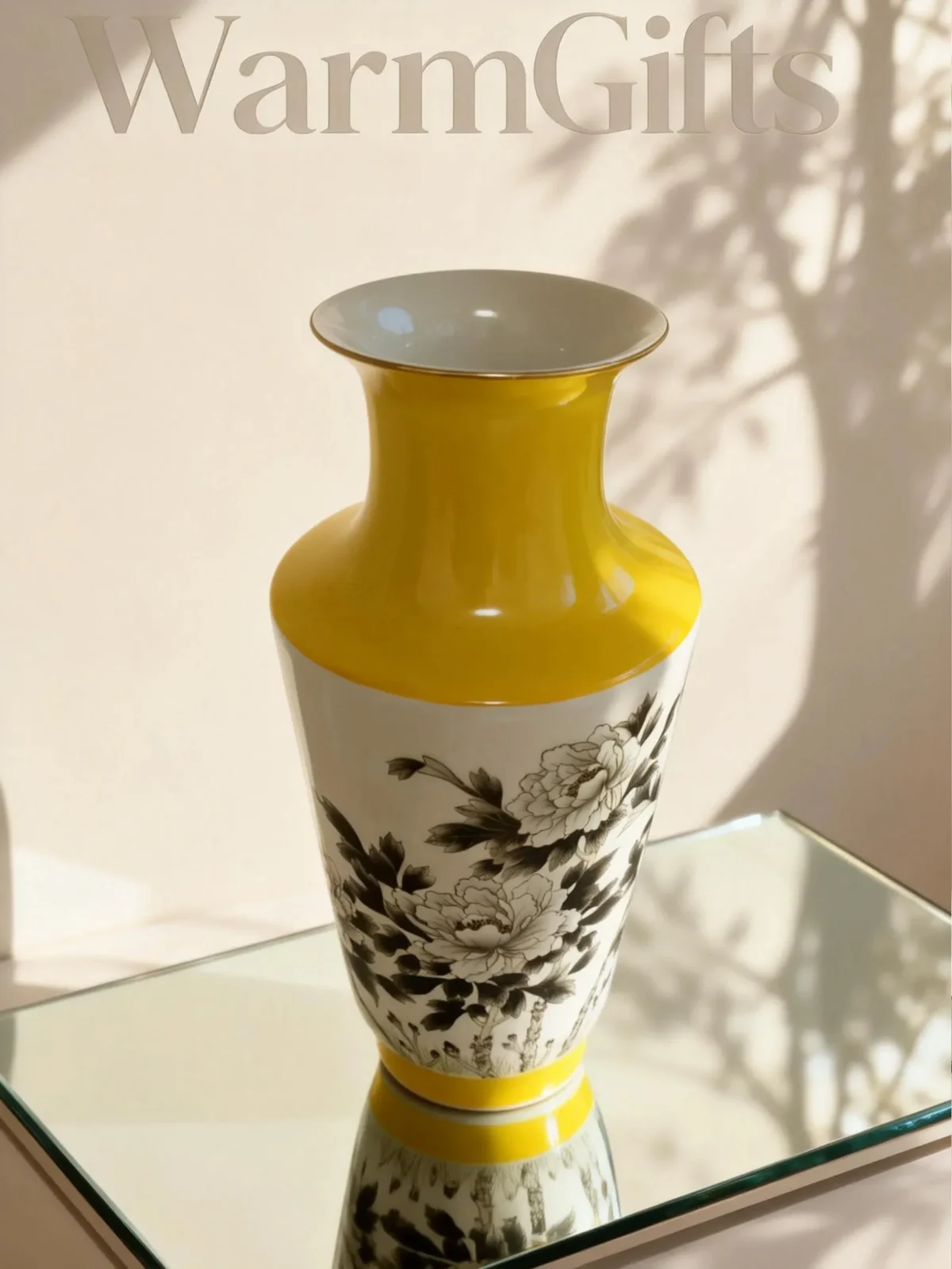 Golden Bell Gold-Traced Ink-Colored Black Peony