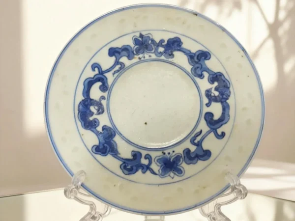 Blue-and-White Floral Pattern Porcelain Plate