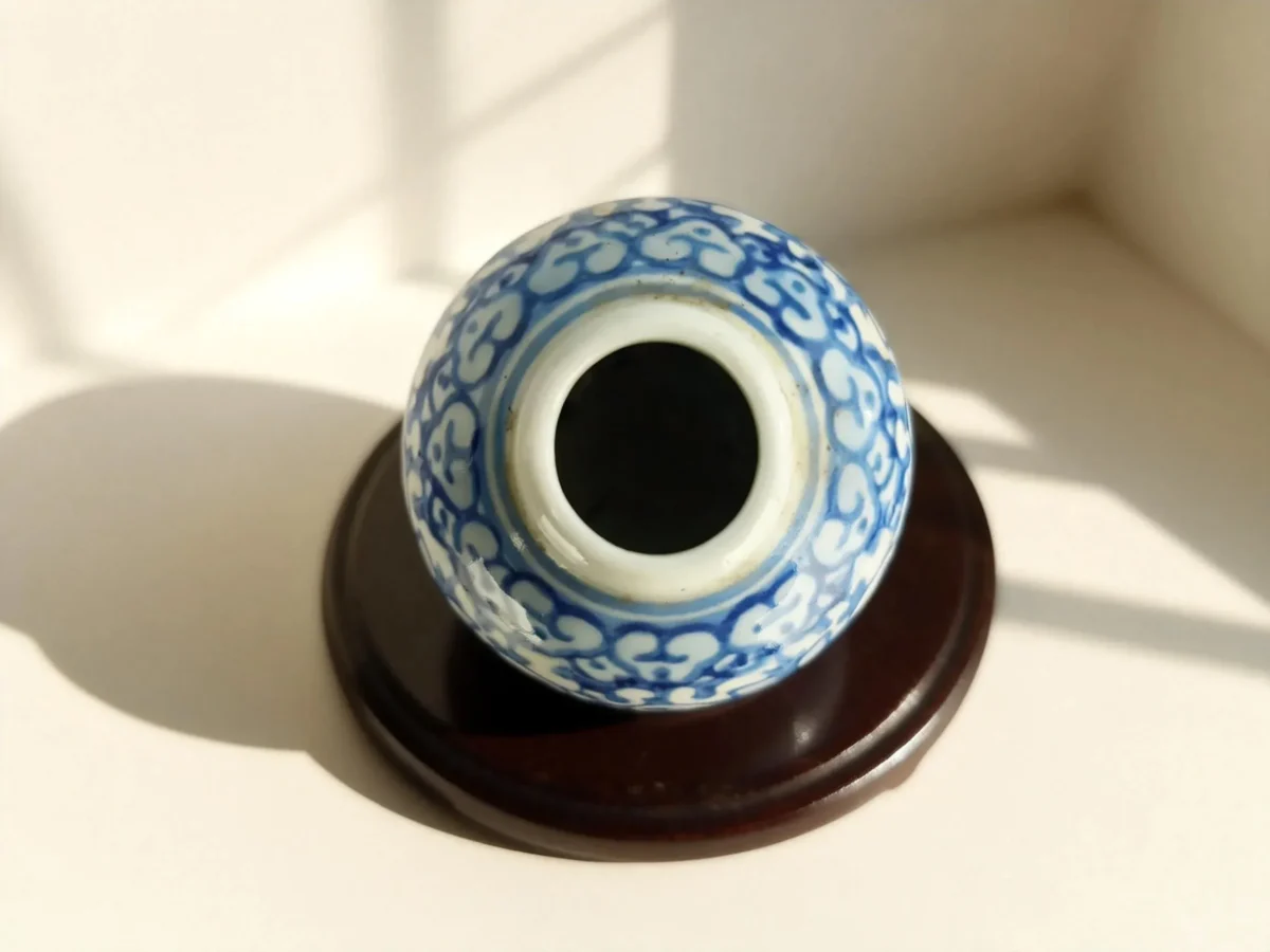 Qinghua05 Blue-and-White Cloud Pattern Small Jar