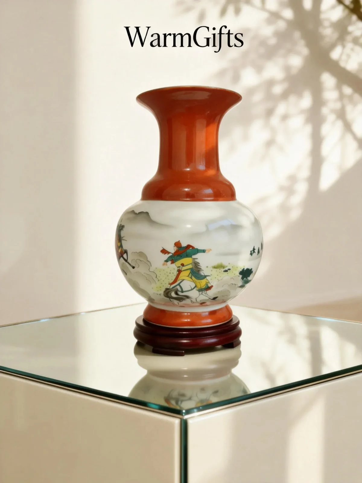 Lantern Bottle Iron-Red Gold-Traced Figures