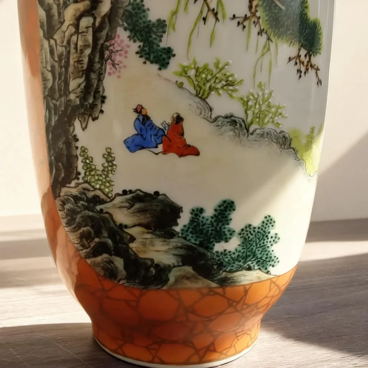 Winter Melon Iron-Red with Gold-Traced Landscape Double-Sided Reserved Panels