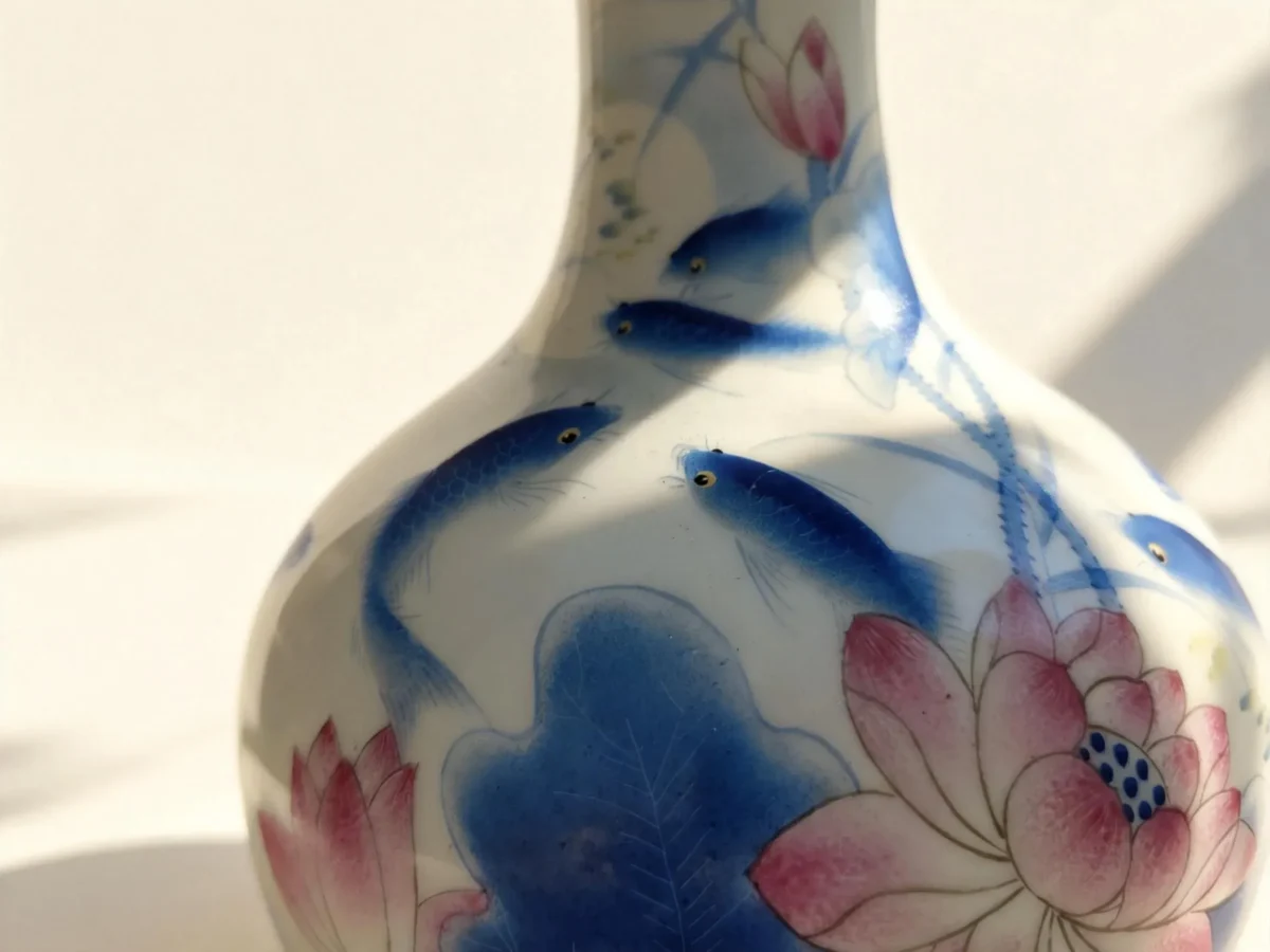 Straight-Neck Celestial Sphere Blue Lotus