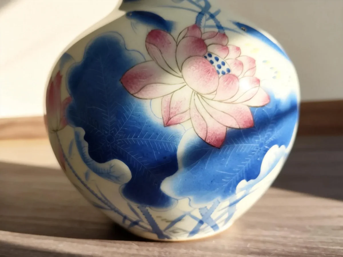 Straight-Neck Celestial Sphere Blue Lotus