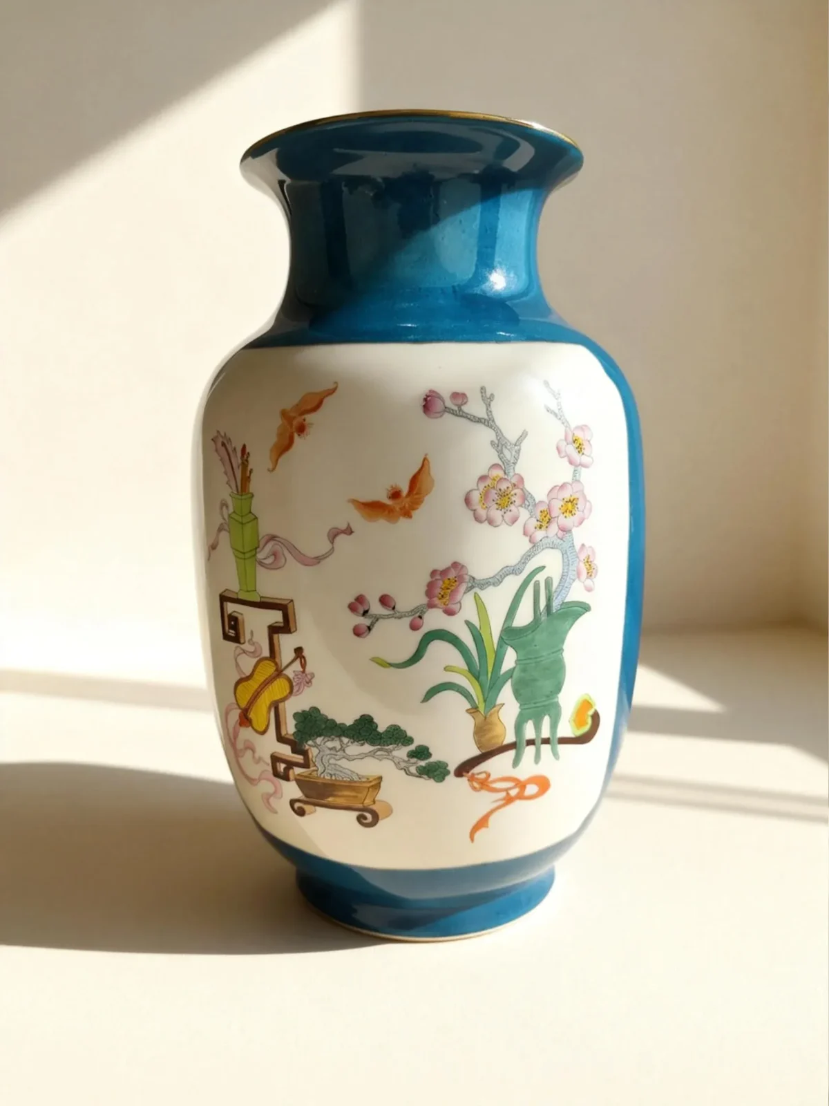 Winter Melon Reserved Panel Antique Bottle