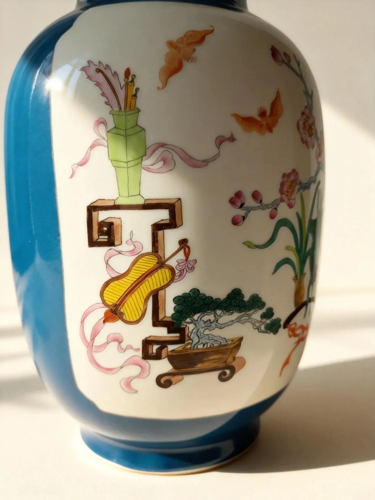 Winter Melon Reserved Panel Antique Bottle