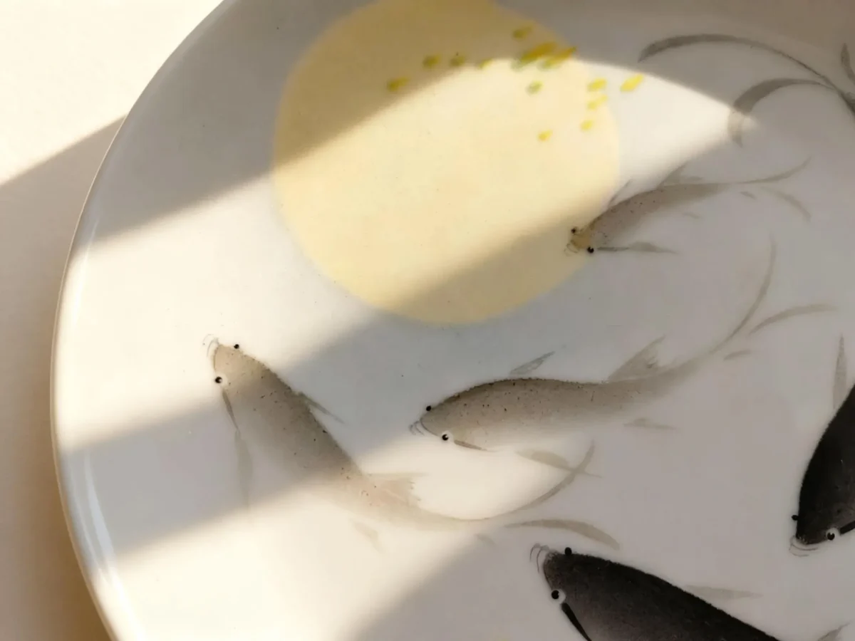 Yu02 Fish Leaping Clear Waves Porcelain Plate