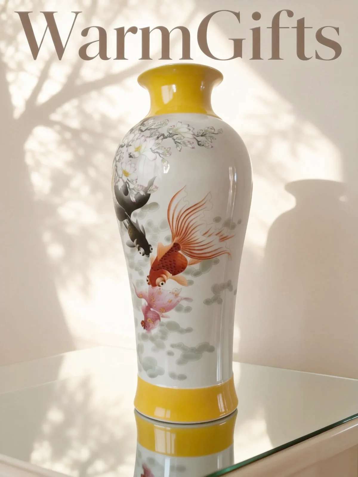 Guanyin Bottle Magnolia Goldfish