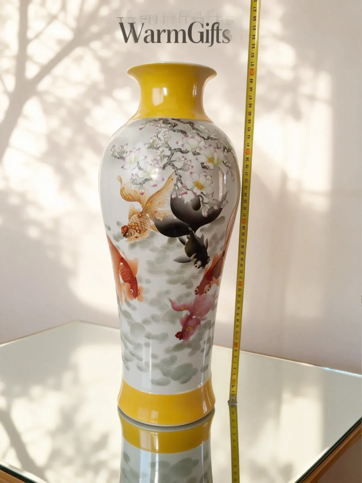 Guanyin Bottle Magnolia Goldfish